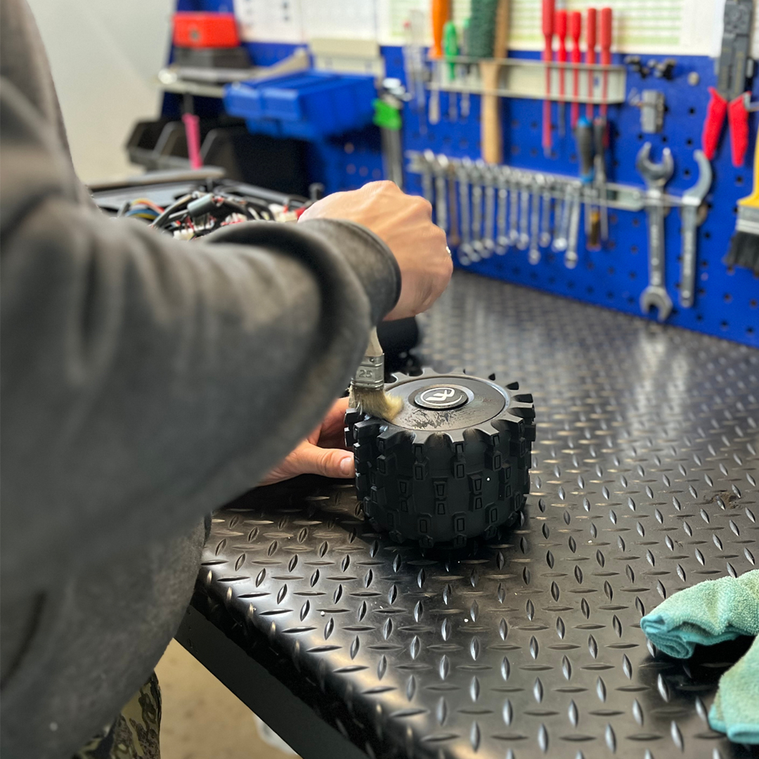 Zimowy serwis robota koszącego